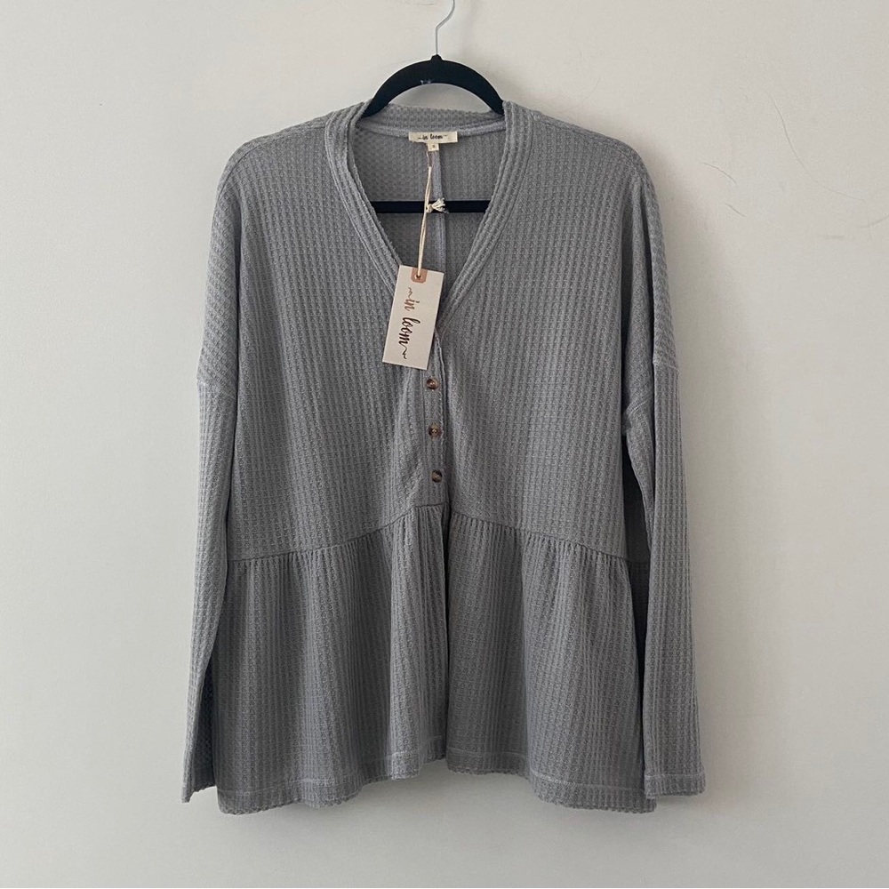 In Loom Lightweight Waffle Knit Sweater Size Small